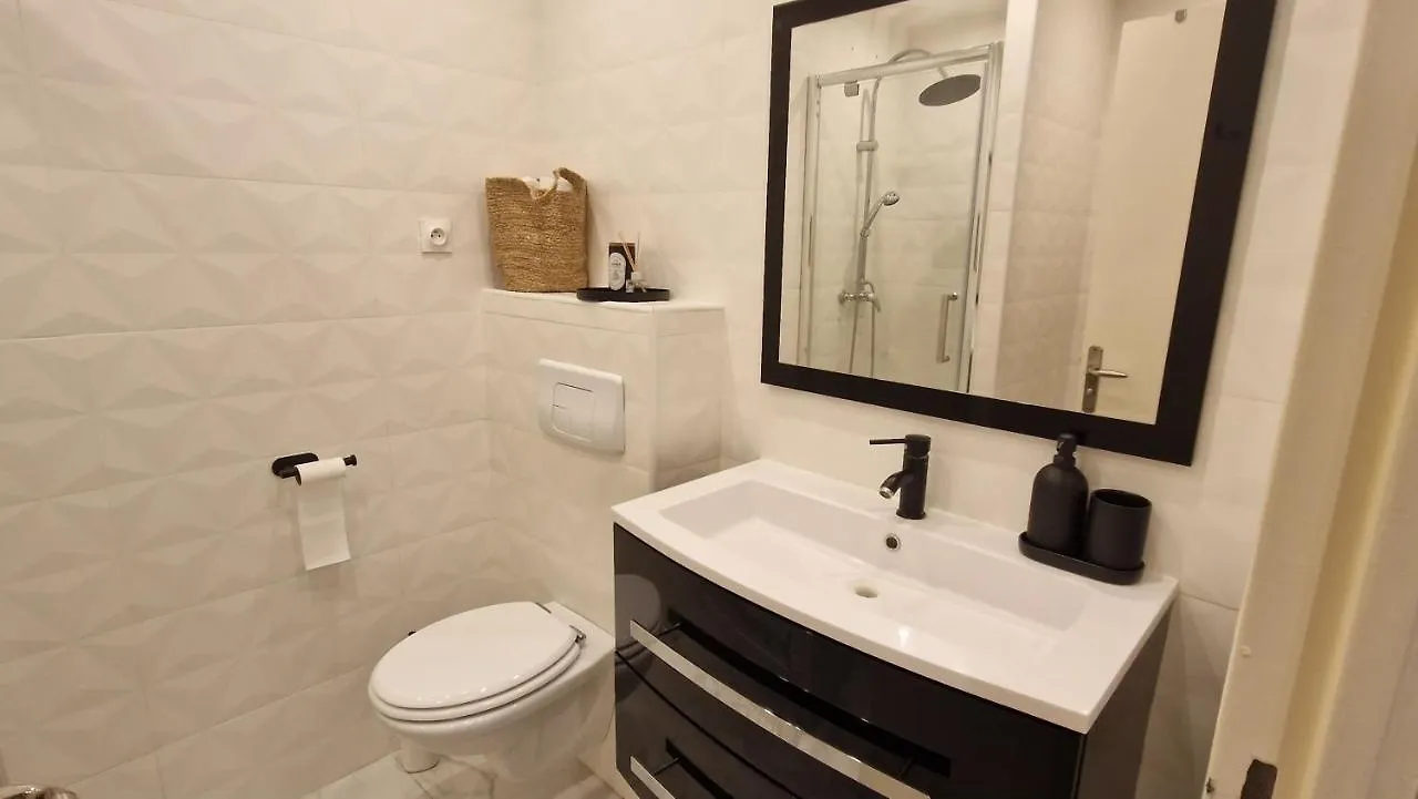 5Mn Perfumeries & Old Town, Free Small Parking Grasse Apartment